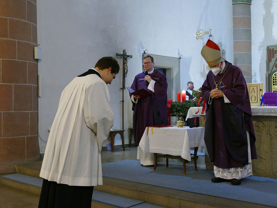 Beauftragung zu Lektorat und Akolythat in St. Marien, Volkmarsen (Foto: Karl-Franz Thiede)